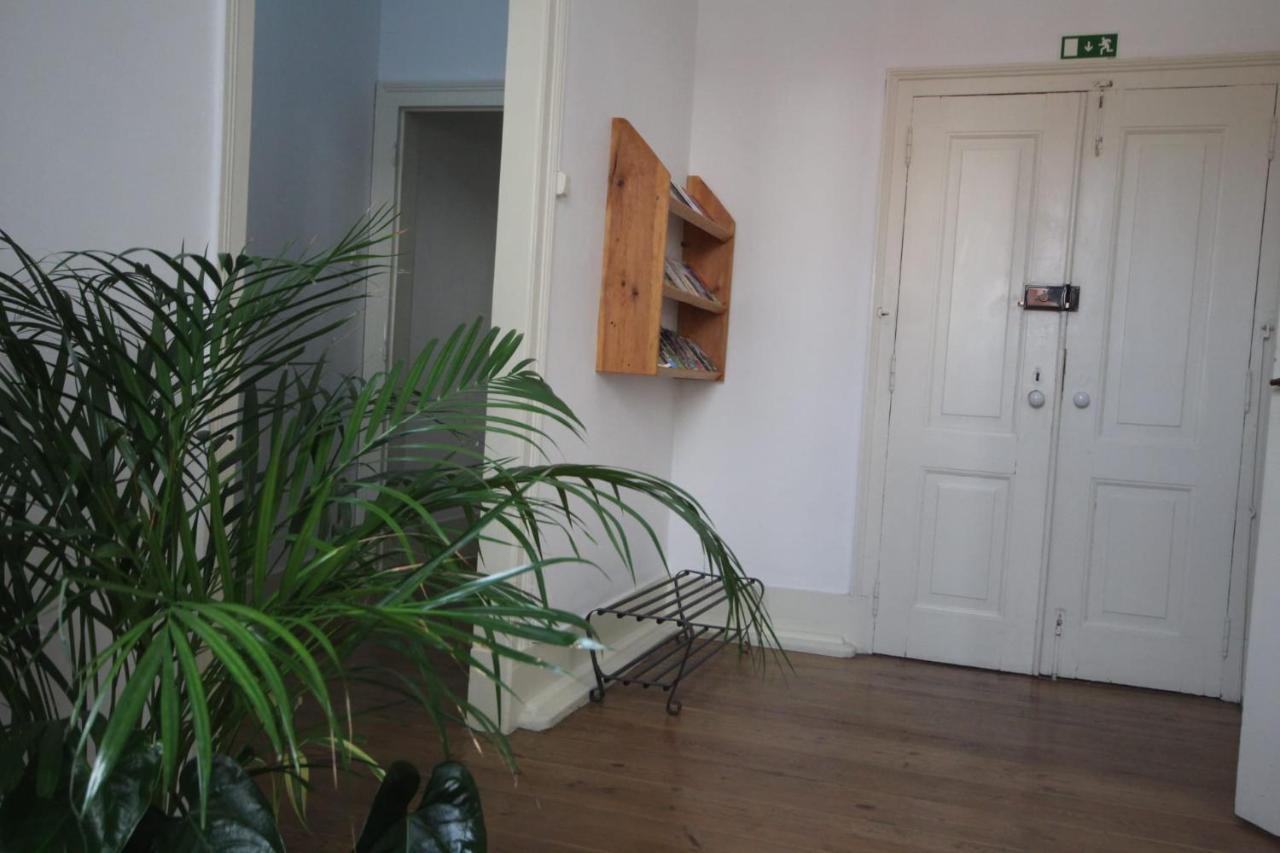 Romantic Chiado 7 -Private Small Single Room With No Outside Window Lisbon Exterior photo
